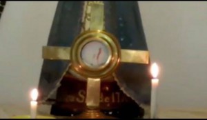 Imagen de la Forma Eucarísitica sangrante 2