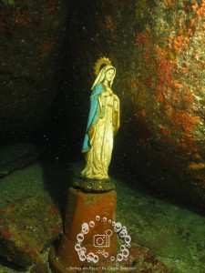 Imagen de la Virgen en el mar