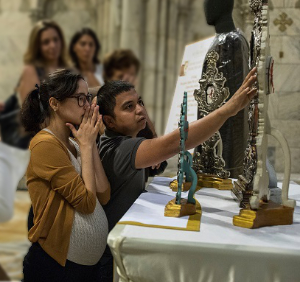 Visita a la reliquia del Padre Pio (ft img)