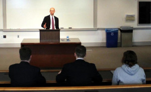 nathaniel Hurd en clase